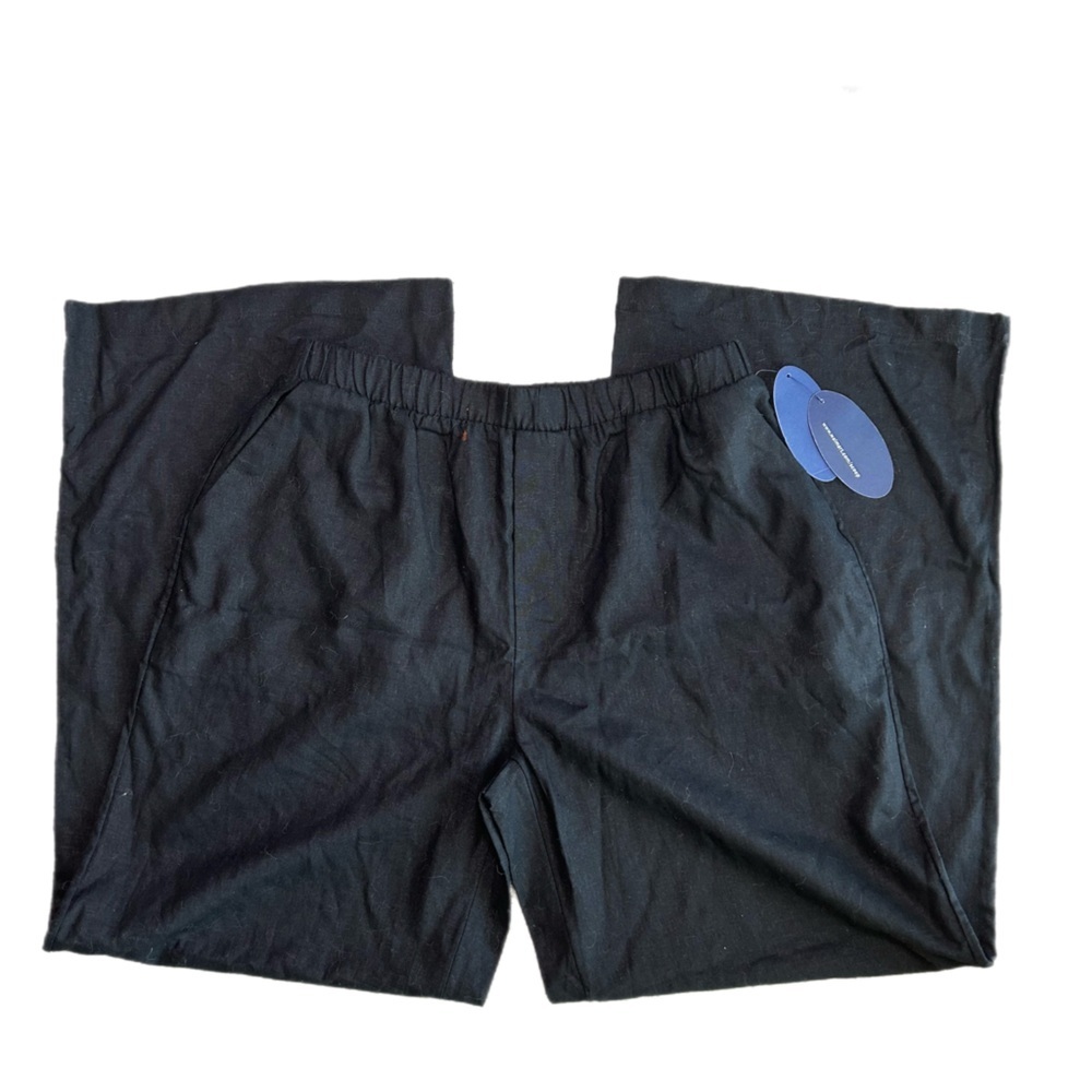 Scoop Black Elastic Waist Shorts